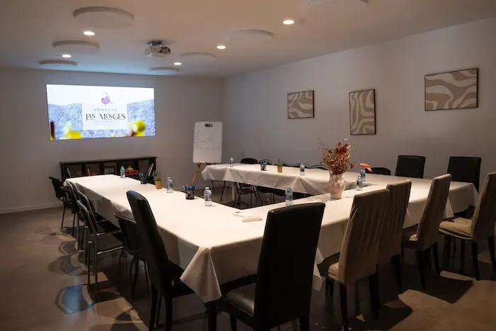 Photo prise lors de la location du domaine pour un séminaire dans notre salle de réunion