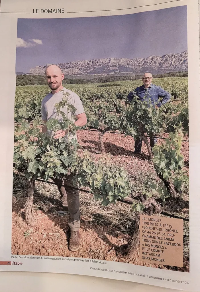 Photo de Paul et Gérard Monges dans le magazine à table de la Provence en juillet 2023